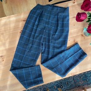 BAR III plaid dress pants, size S small, black and storm blue